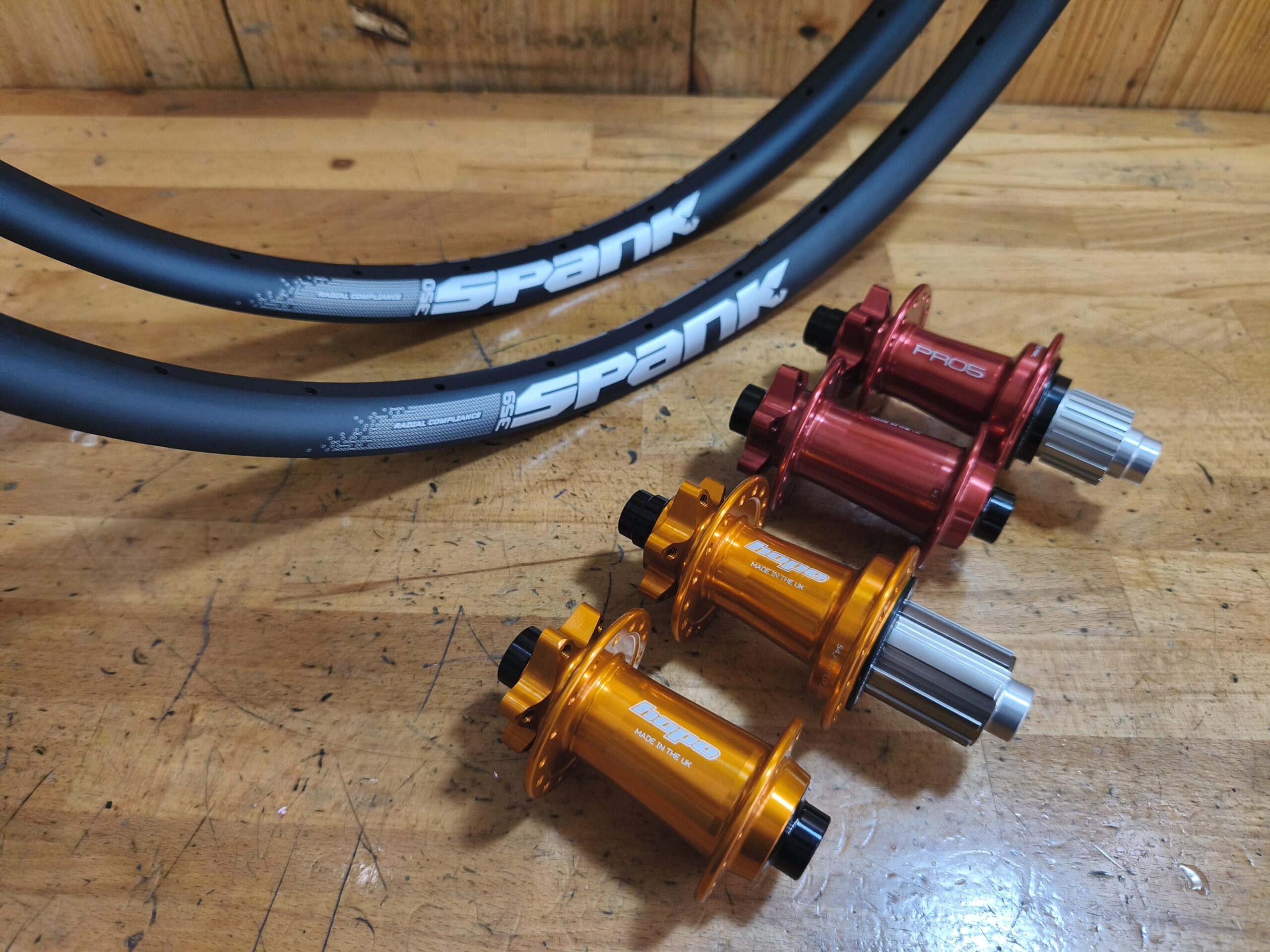 Ruedas Hope Pro EVO 5 y Aros Spank 350